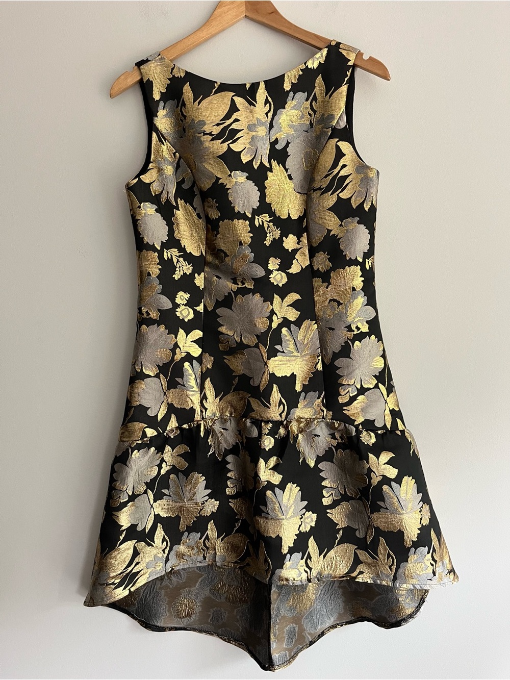 Chi Chi London Black High-Low Dress with Gold & Silver Floral Jacquard Size 8